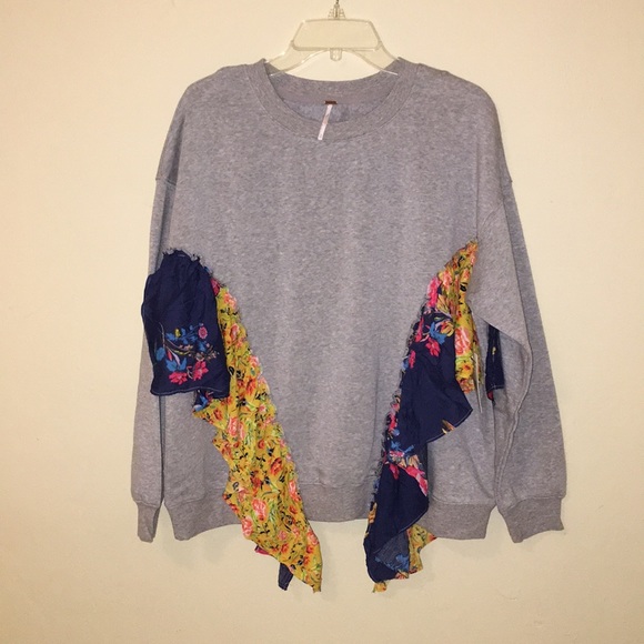 Free People| She's Just Cute Sweatshirt - Picture 5 of 8